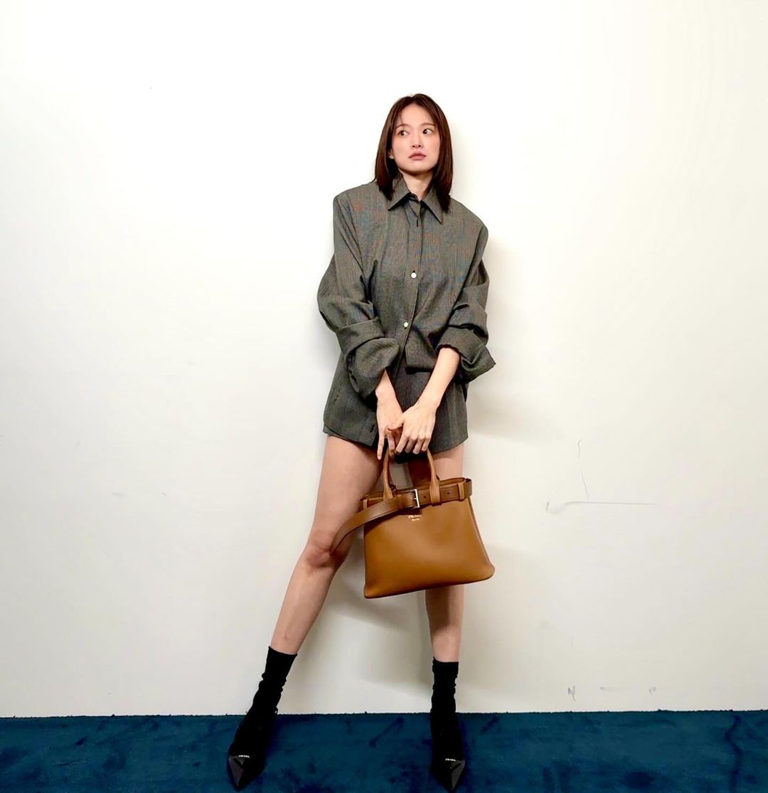 thời trang Chun Woo Hee thủ vai trong bộ phim "The 8 Show"