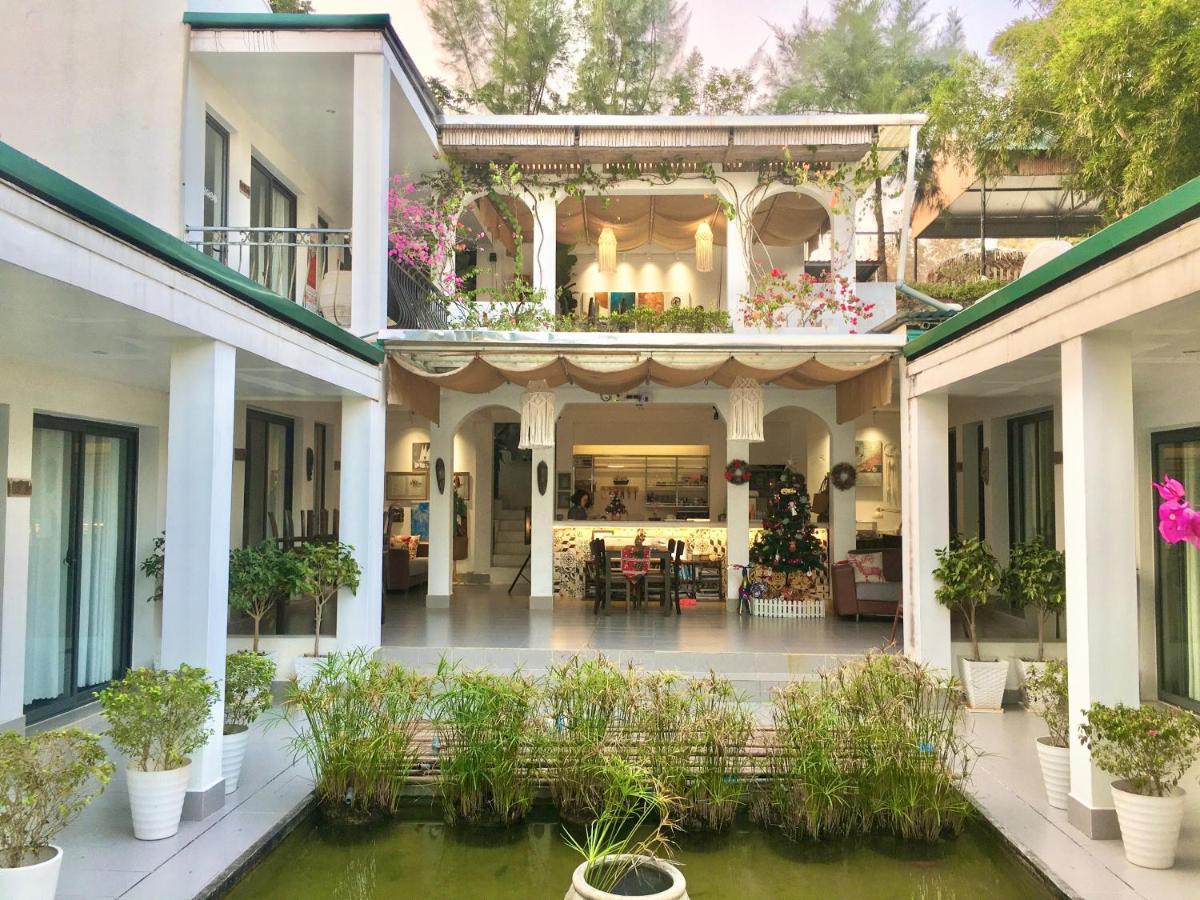 Coto Island Beach Village Homestay