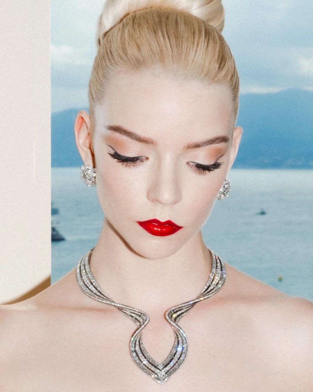 anya-taylor-joy-cannes-tiffany