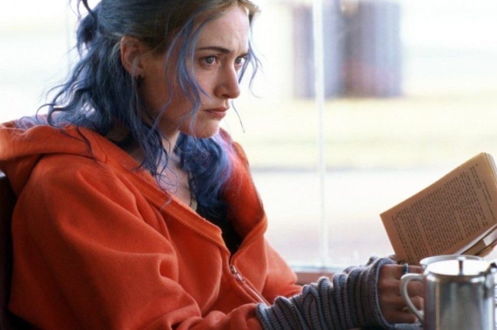 Kate Winslet toc mau xanh kieu toc dep