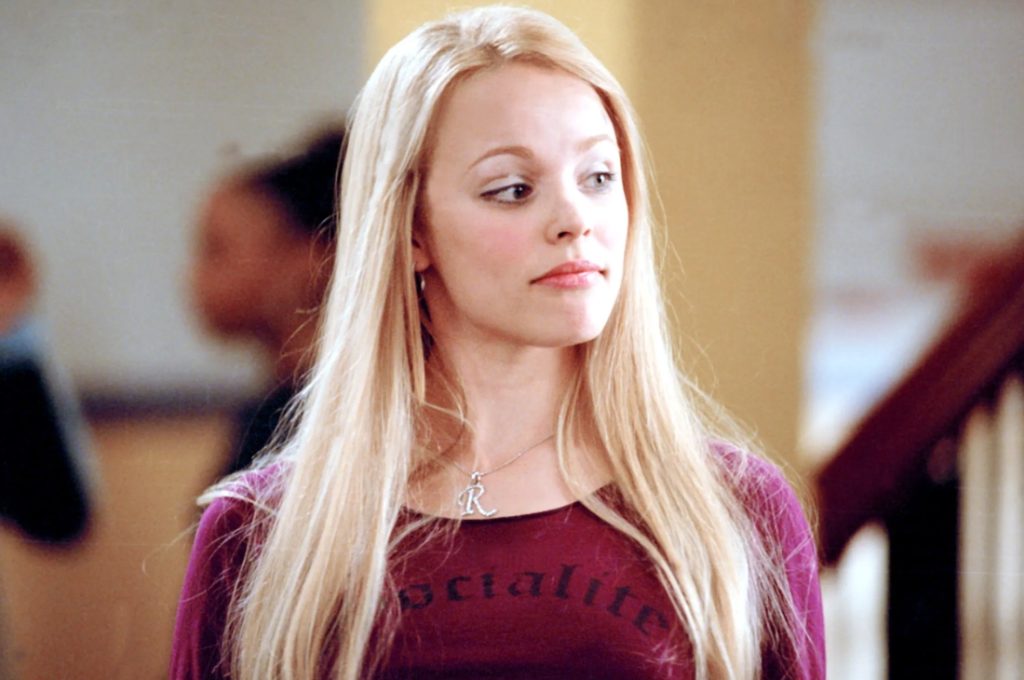 Rachel Adam trong Mean Girls toc vang