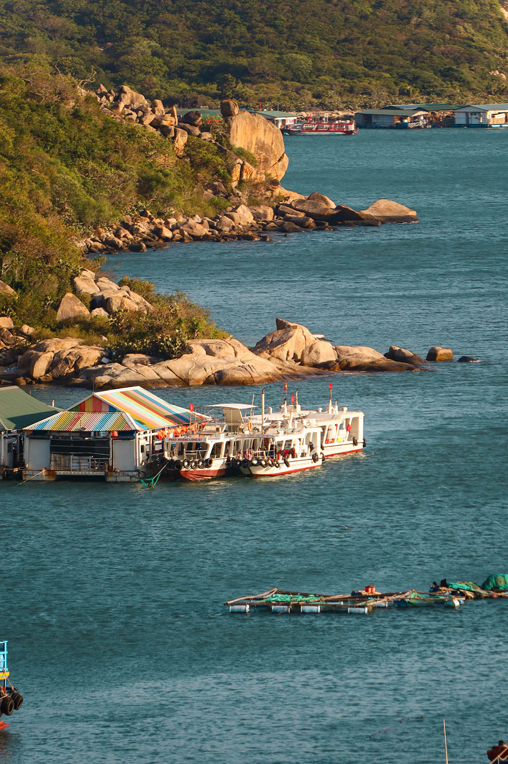 vịnh vĩnh hy ninh thuận