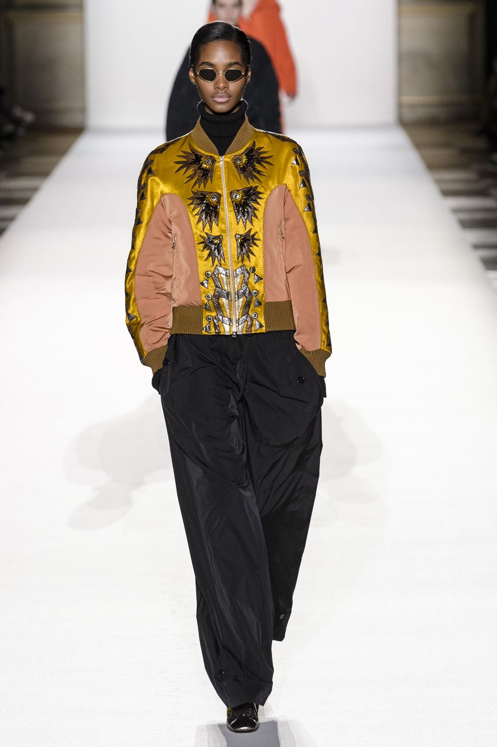 khuy áo Dries Van Noten