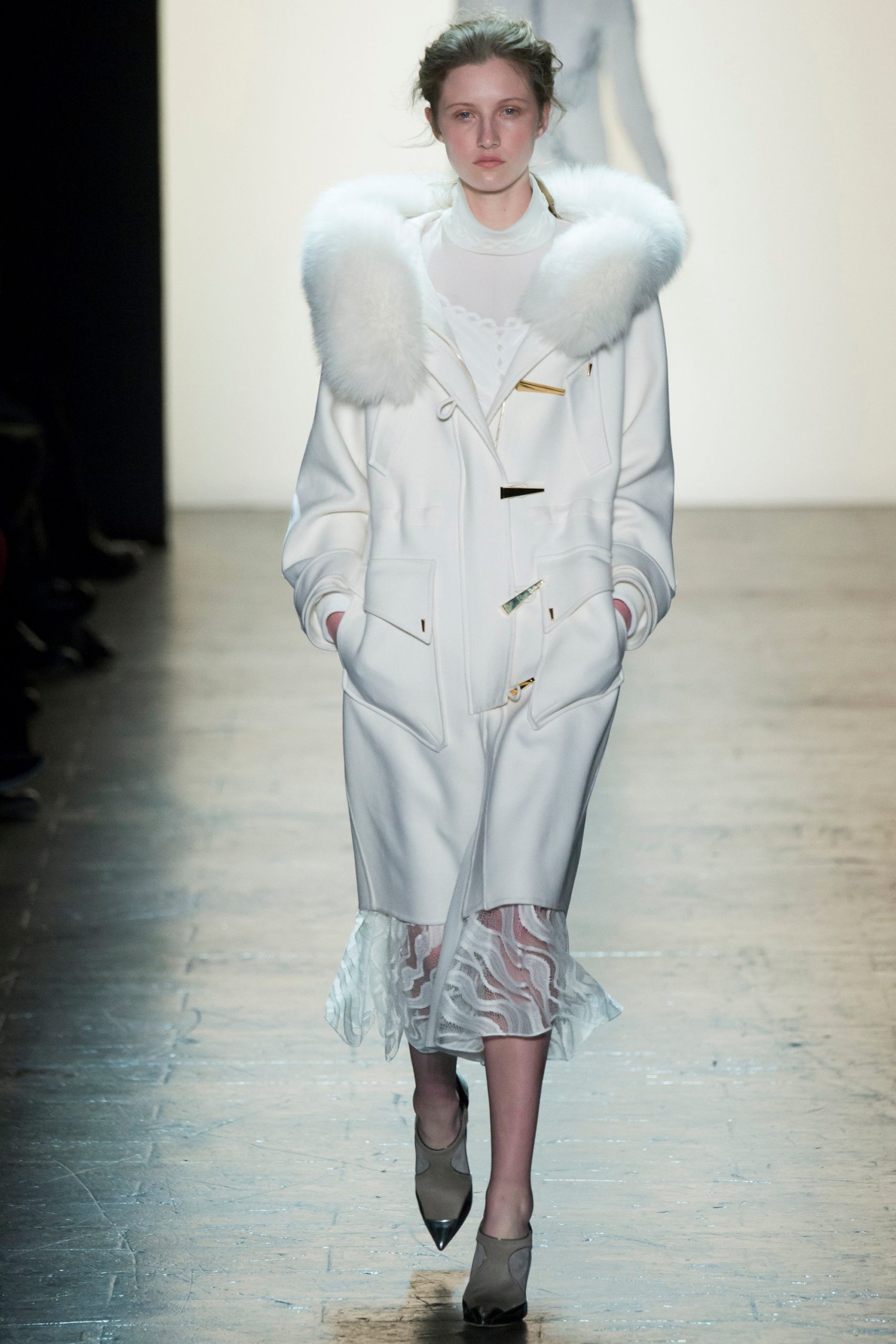 khuy áo prabal gurung