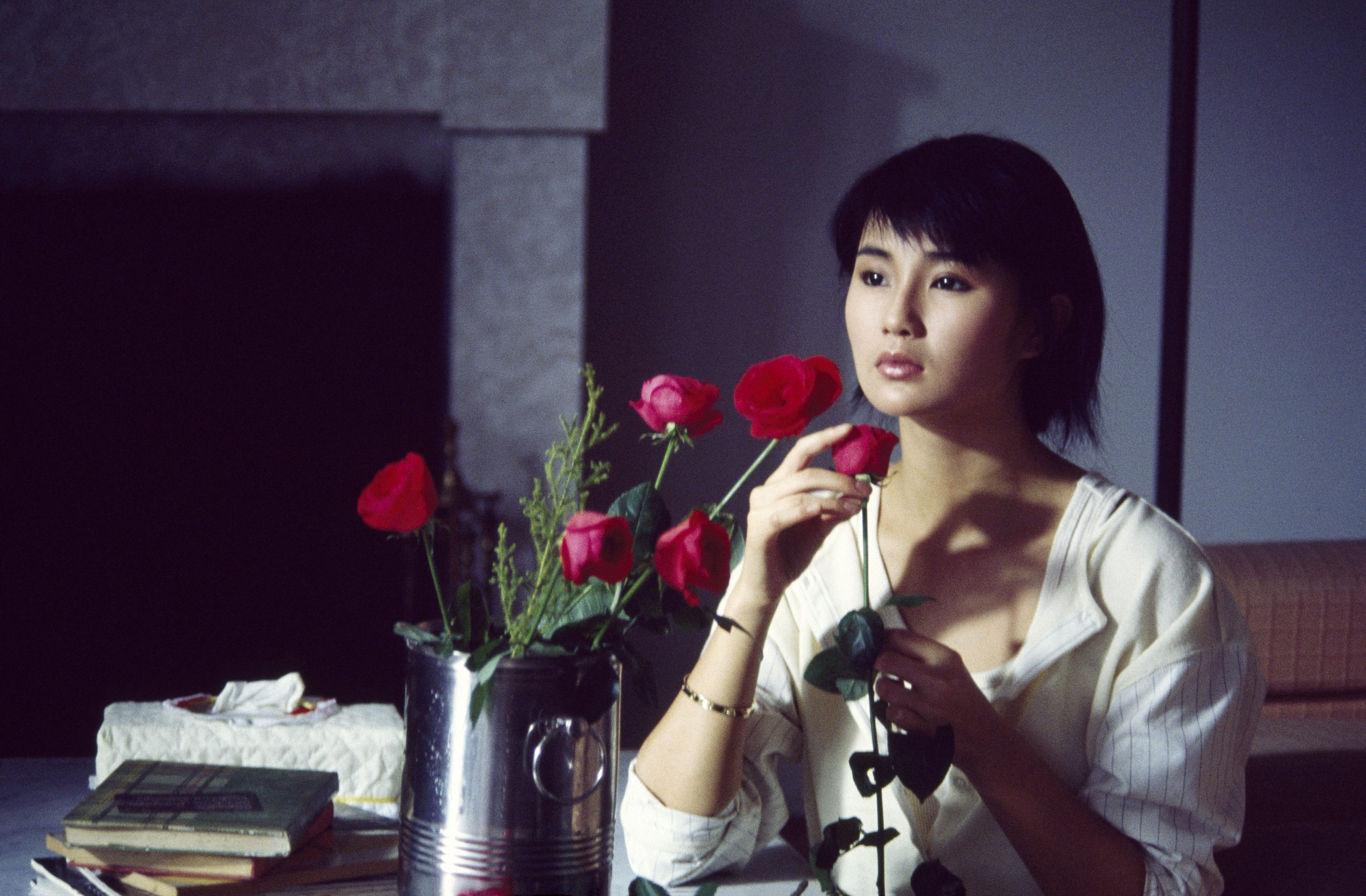 Trương Mạn Ngọc vai Rose trong câu chuyện hoa hồng