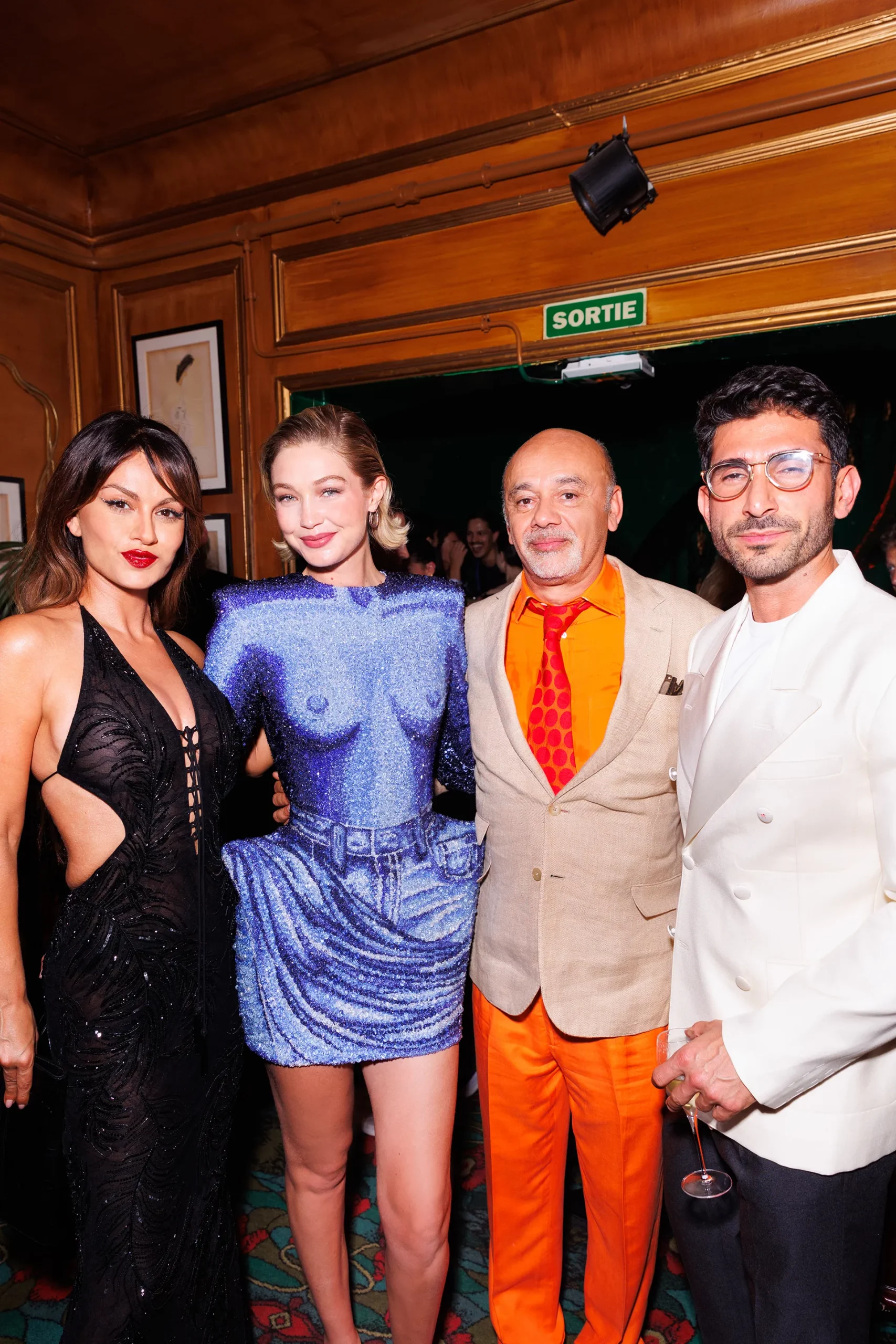 Gigi hadid tại after party Vogue World