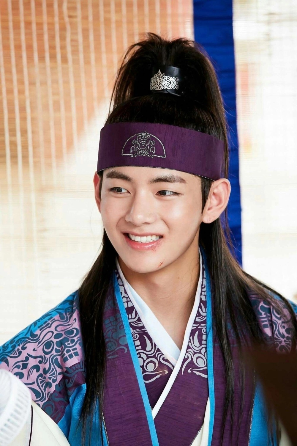 V BTS Hwarang: The Poet Warrior Youth