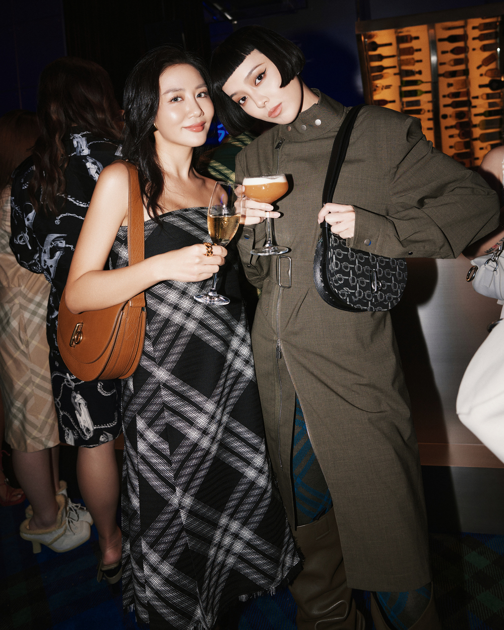 văn mai hương burberry