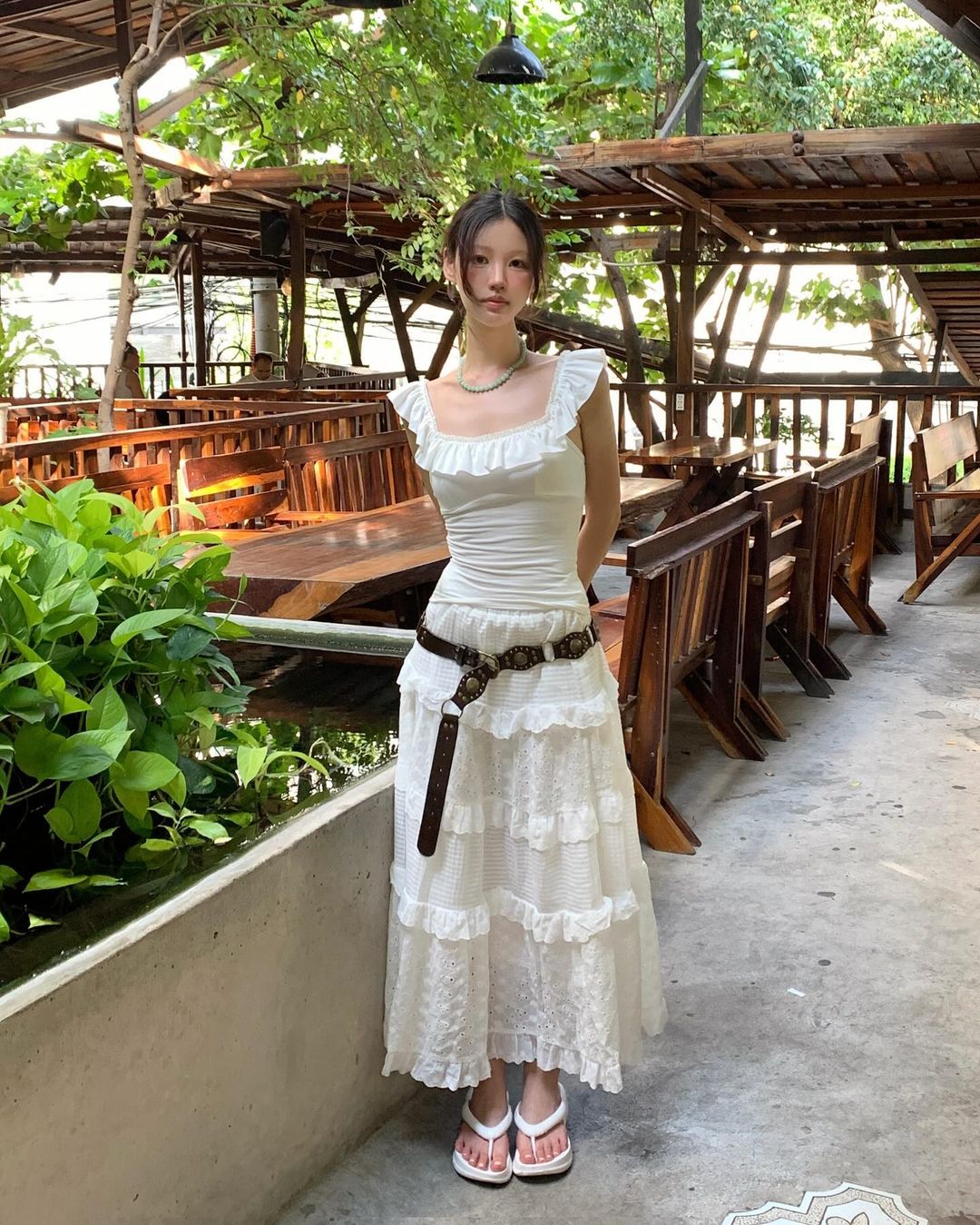 yihyejii váy trắng