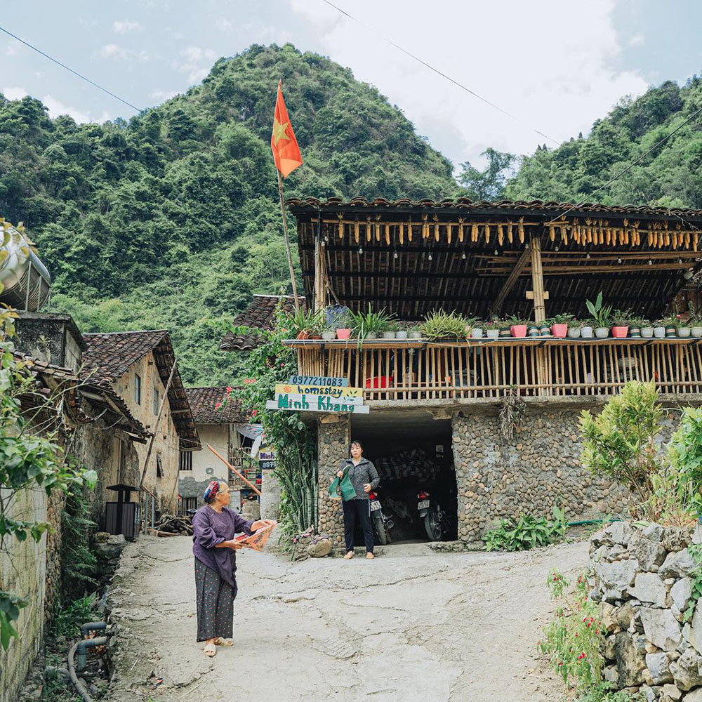 người dân làng đá khuổi ky