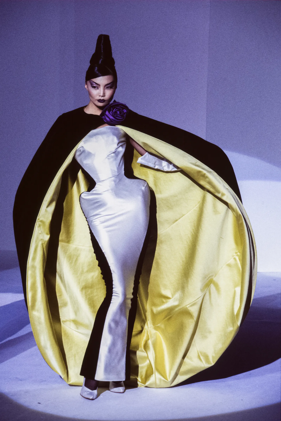 space-age-y3k-mugler (1)