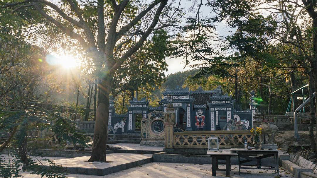 đền thờ thánh mẫu liễu hạnh