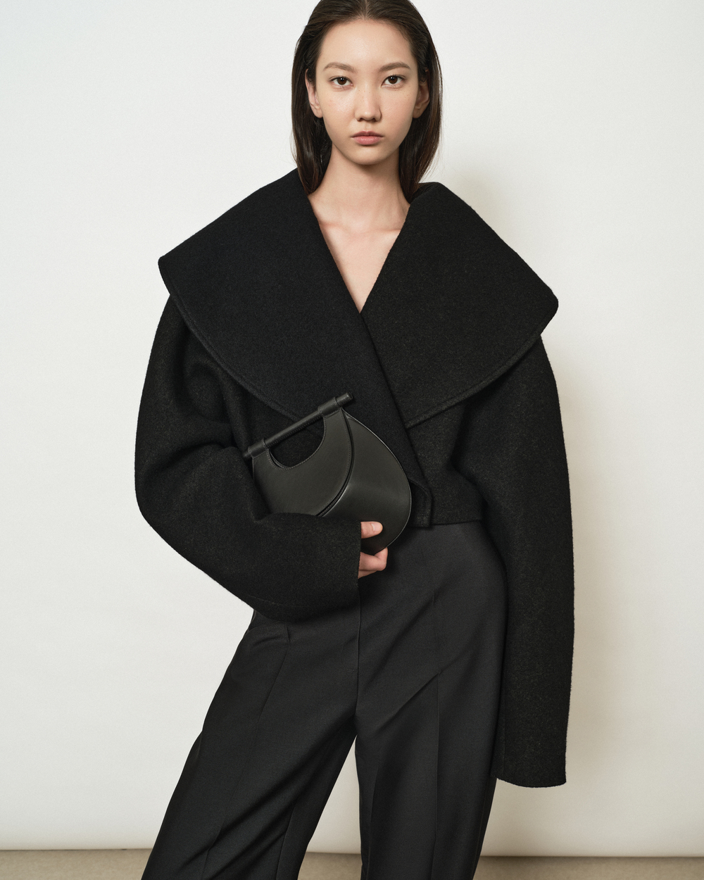 gia studios trench coat đen