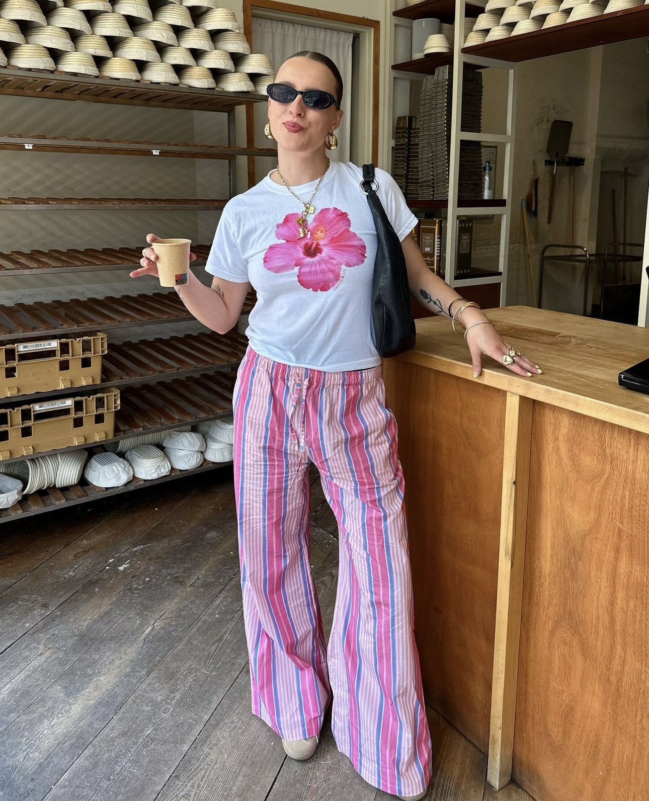 baby tee và quần pyjama