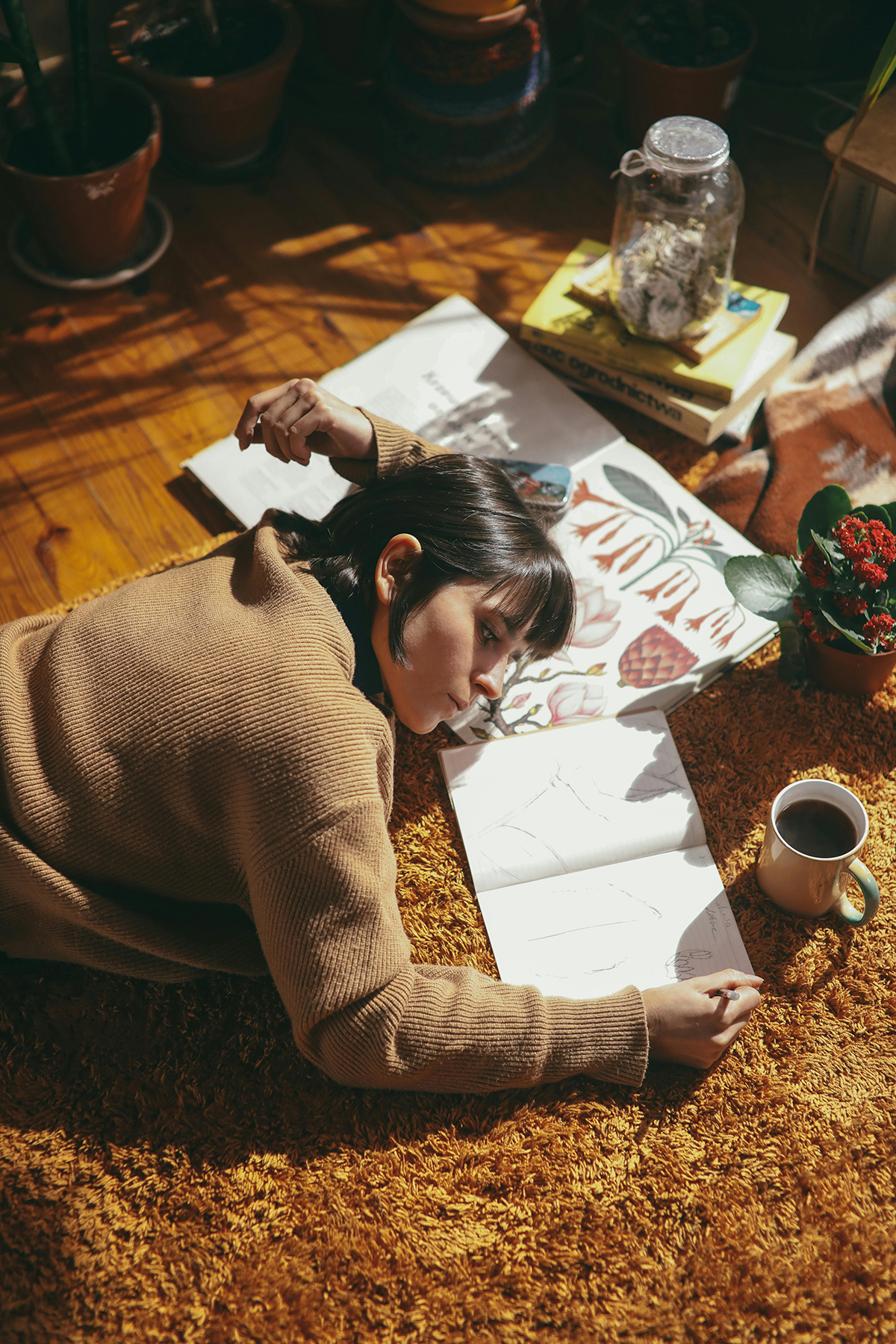 vệ sinh thảm thường xuyên để phòng tránh ô nhiễm không khí