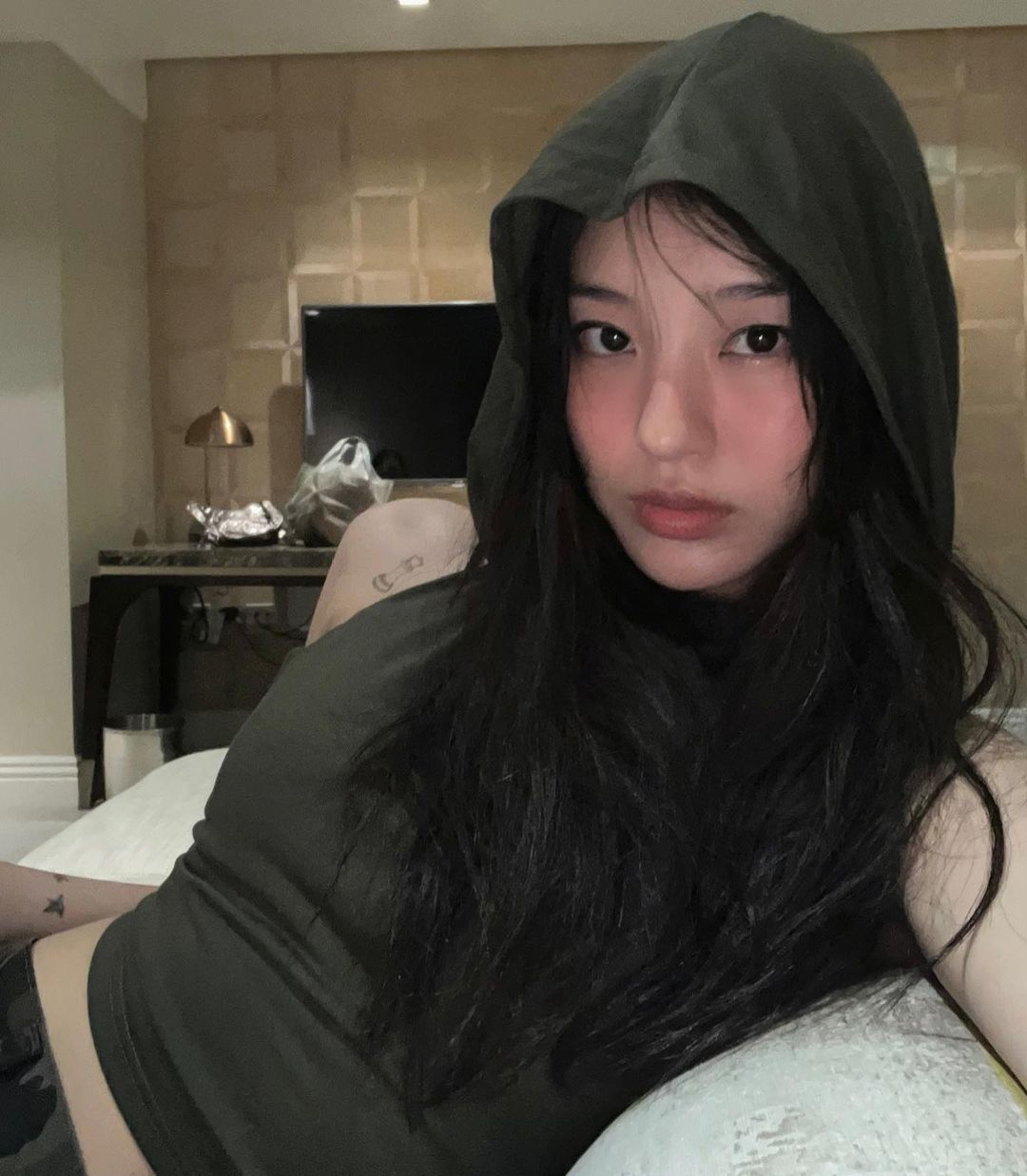 NOZE-PHONG-CACH-STREET-WOMAN-FIGHTER-6
