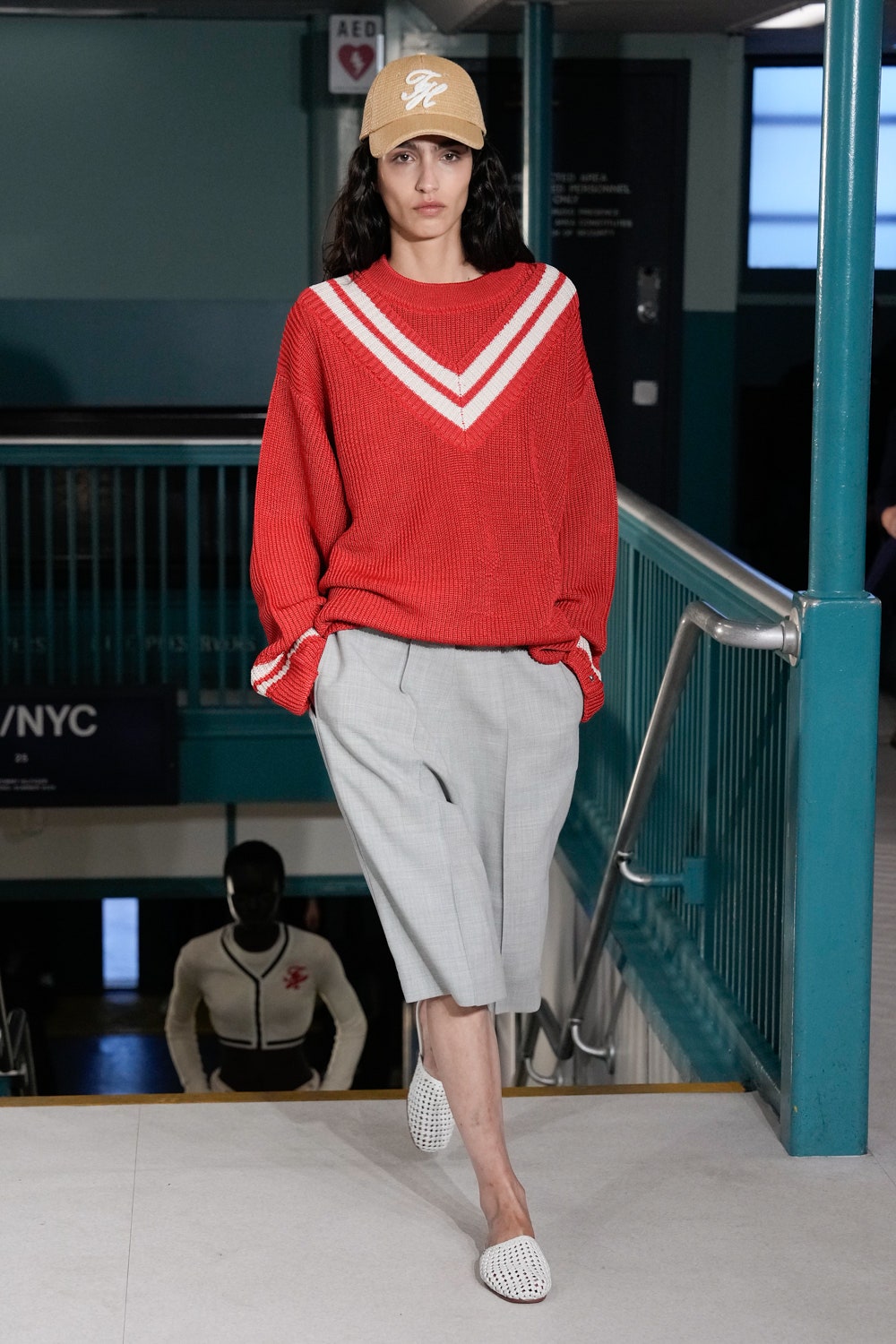 Áo len đỏ Tommy Hilfiger