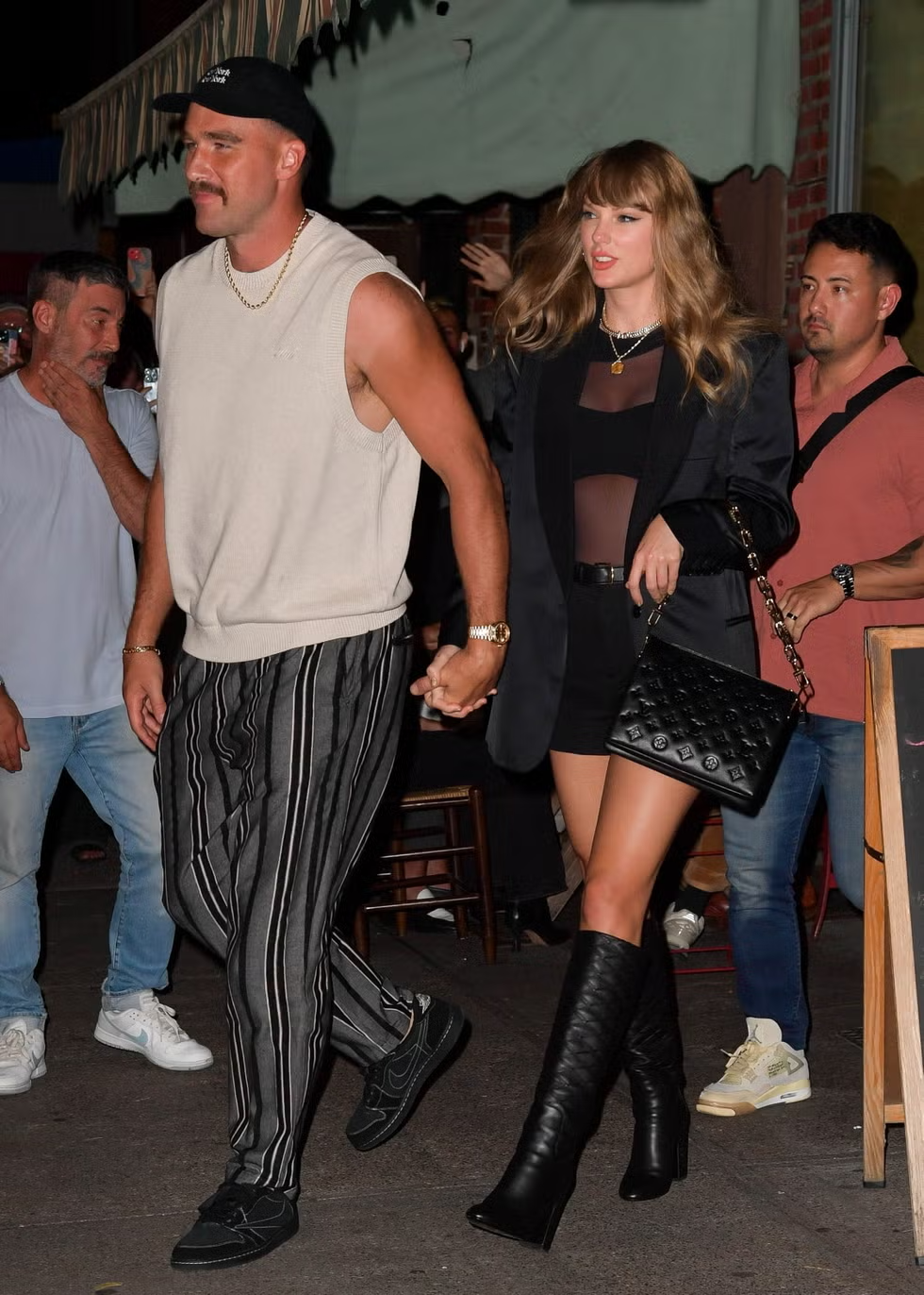 Taylor Swift - date night outfit