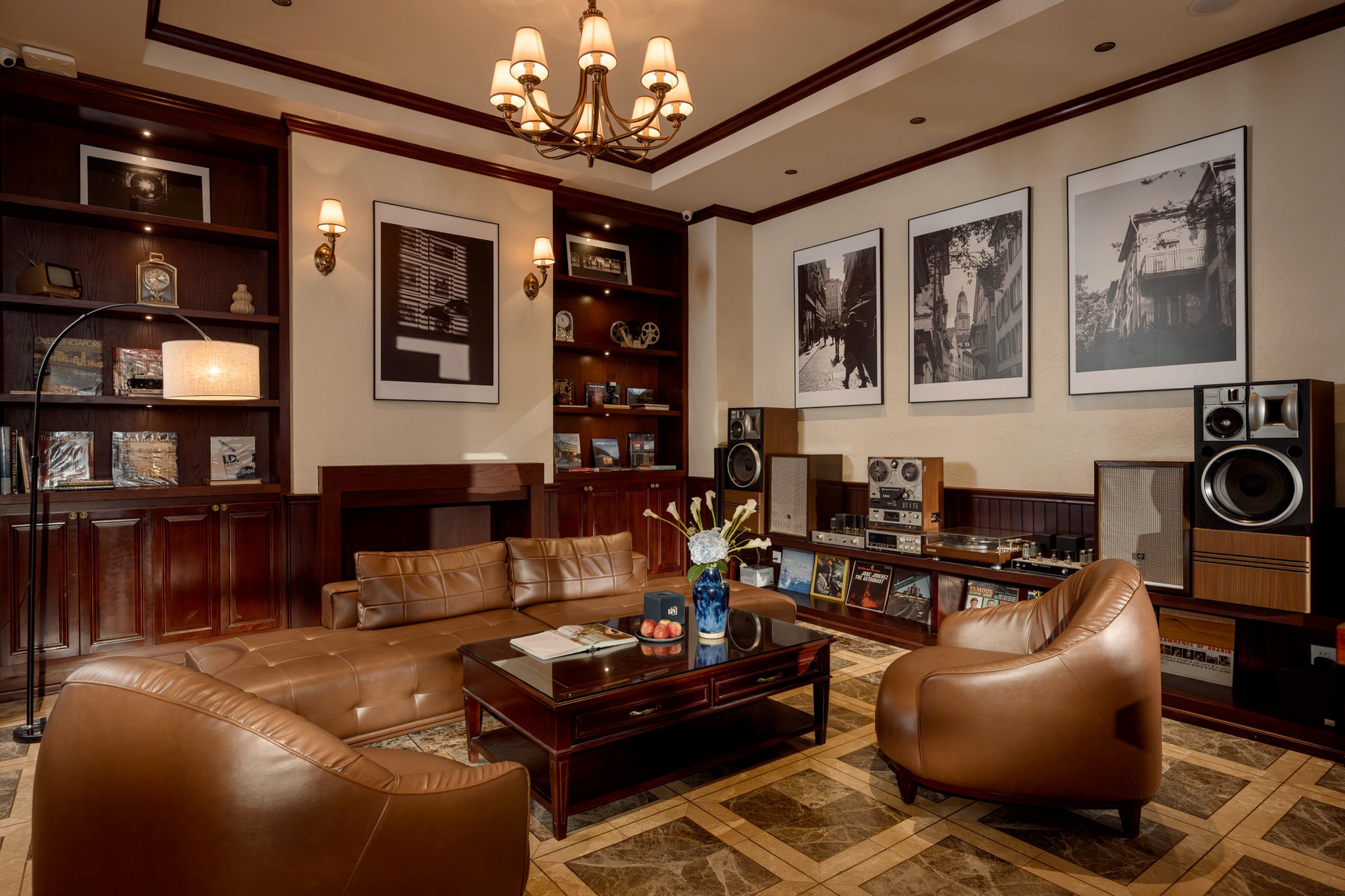 phòng khách của kin hotel