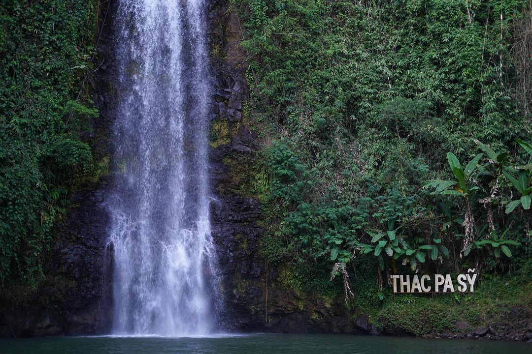 thác pa sỹ măng đen