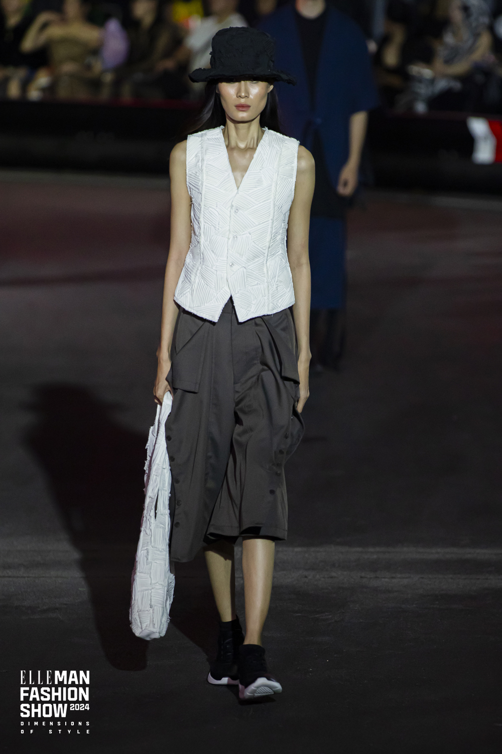 môi điên elleman fashion show 2024